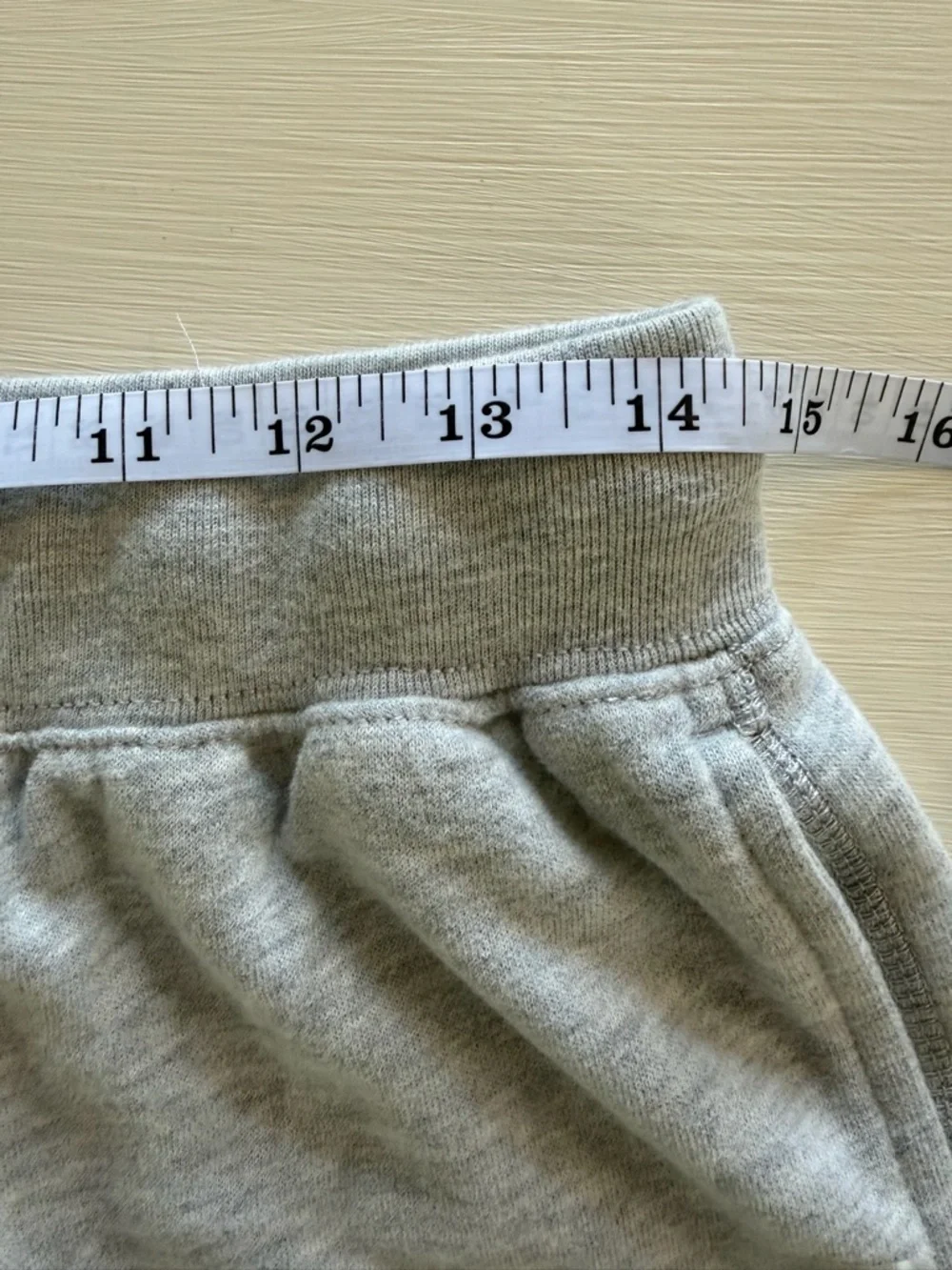 Gap Kids Boys‎ Medium Gray Fleece Shorts Logo Graphic Raw Hem Sweatshorts